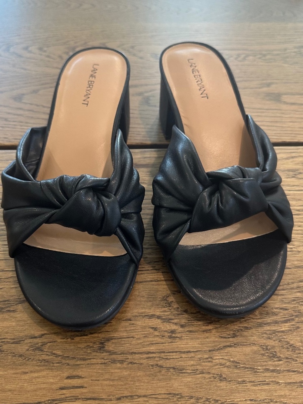 Lane Bryant Women’s Sz 9W Black Faux Leather Knotted Block Heel Slide Sandals